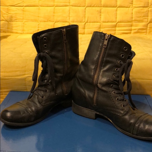 Black leather Steve Madden boots size 7 womens - Picture 3 of 7